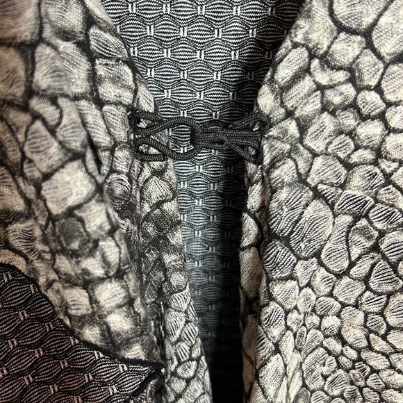 Flutter & Squeak snake skin print open front waterfall style cardigan size Xl - Picture 3 of 6